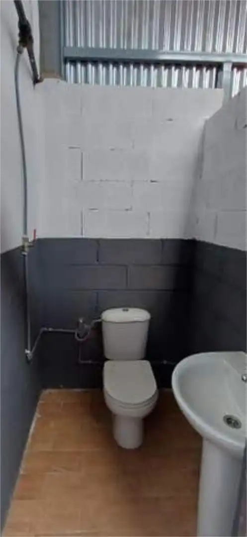 Nave industrial de alquiler en El Carmen - Cardeñas Baño de Nave industrial de alquiler en Huelva