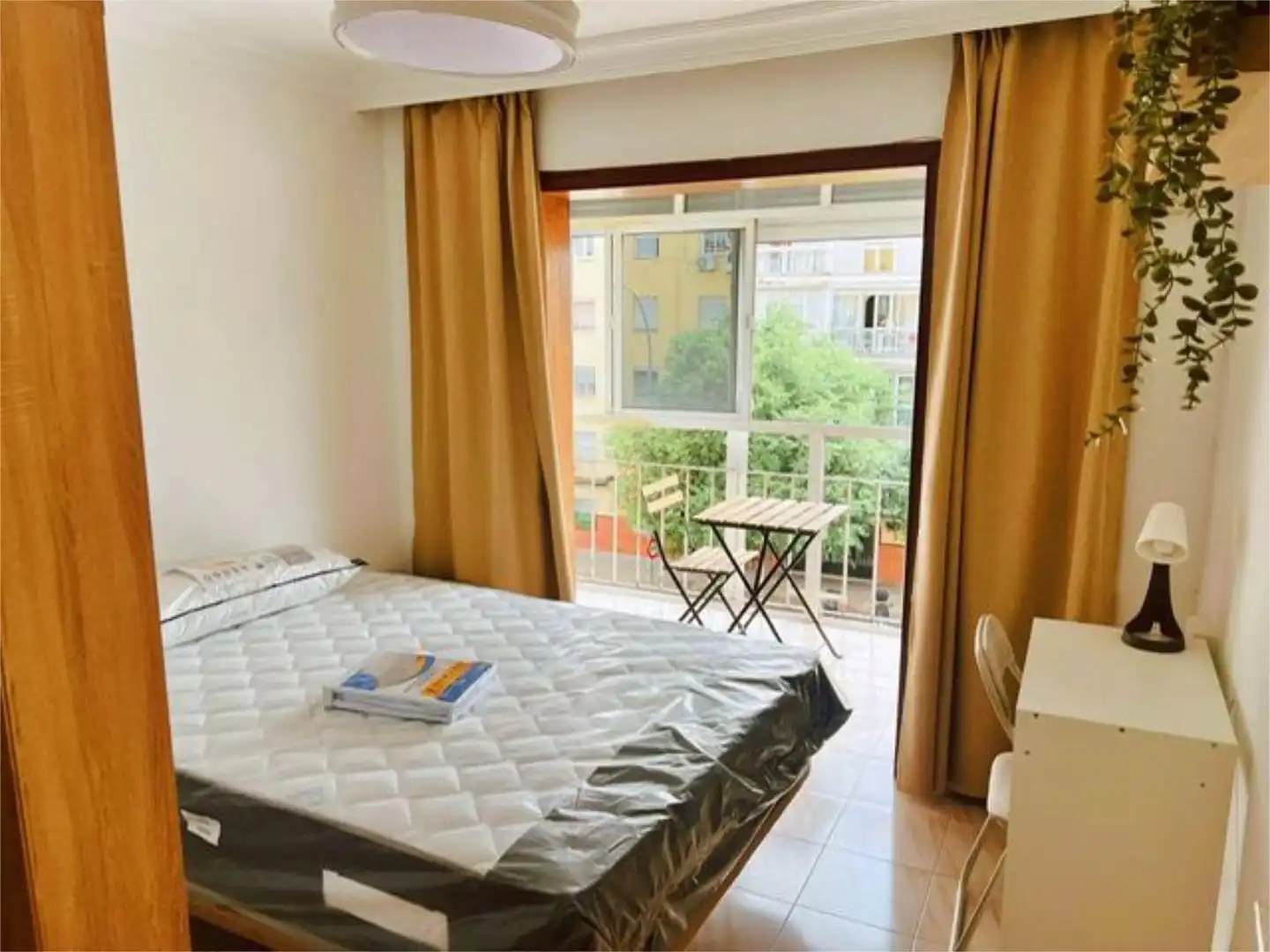 Habitación de Piso para compartir en Sevilla con Aire acondicionado, Calefacción y Terraza