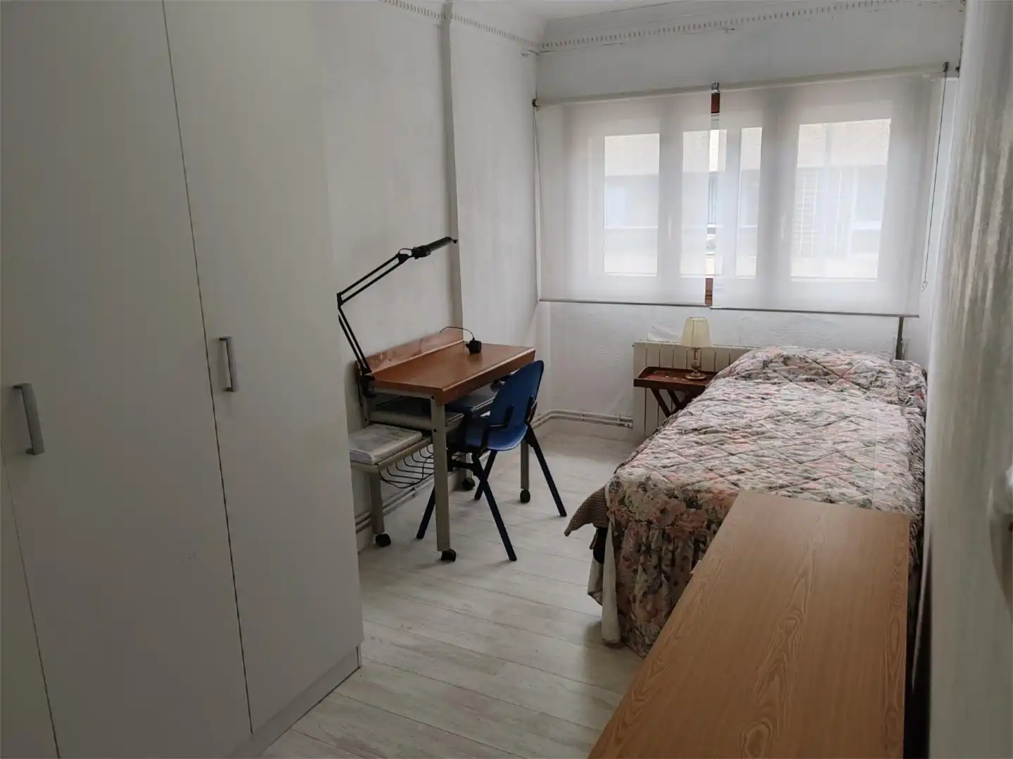 Room in Iparragirre Etorbidea, 72, Centro Urbano - Hirigunea Bedroom of Flat for share in Leioa
