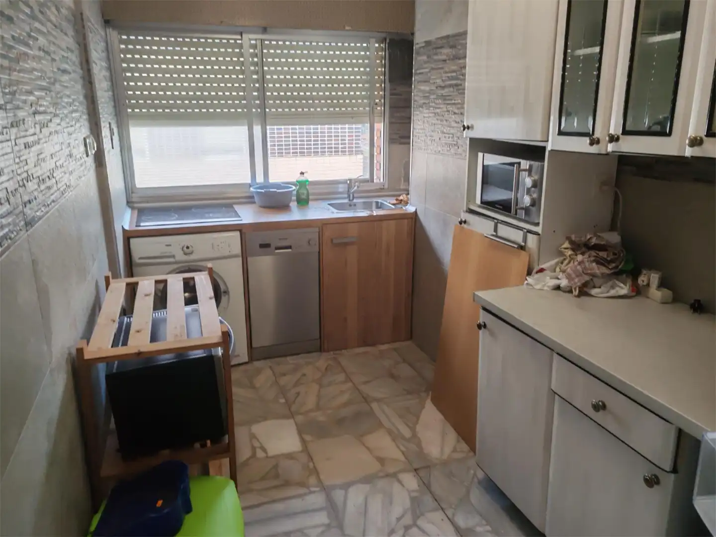 Room in Iparragirre Etorbidea, 72, Centro Urbano - Hirigunea Kitchen of Flat for share in Leioa