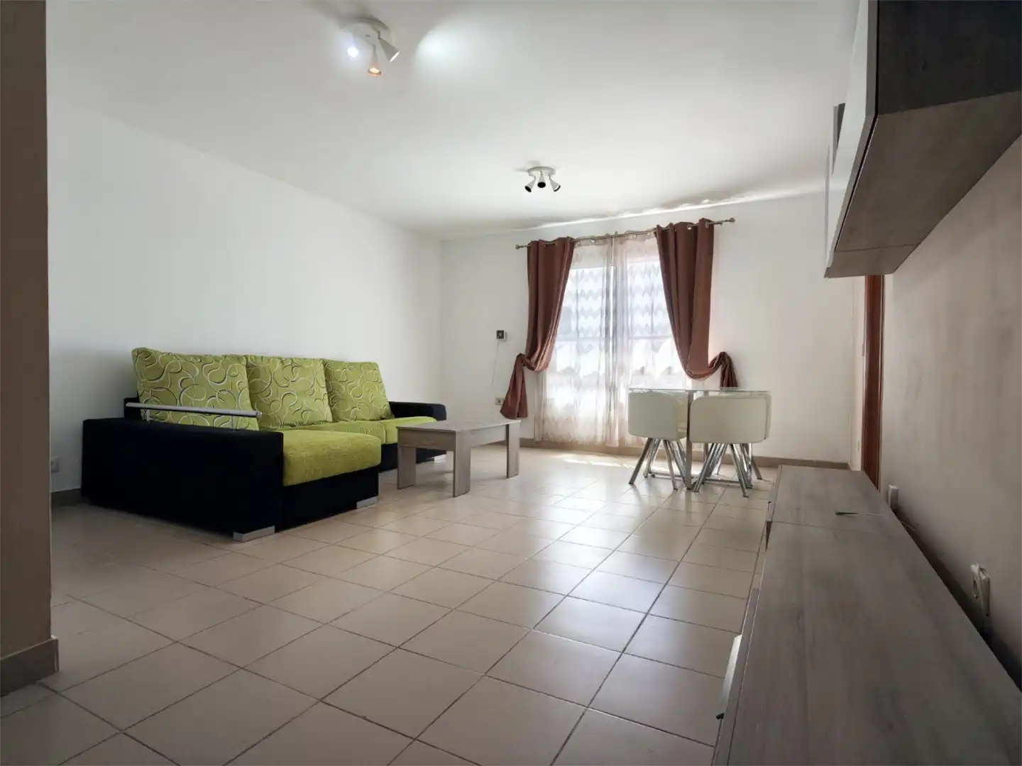 Wohnzimmer von Wohnung zum Verkauf in Fasnia mit Klimaanlage, Heizung und Abstellraum