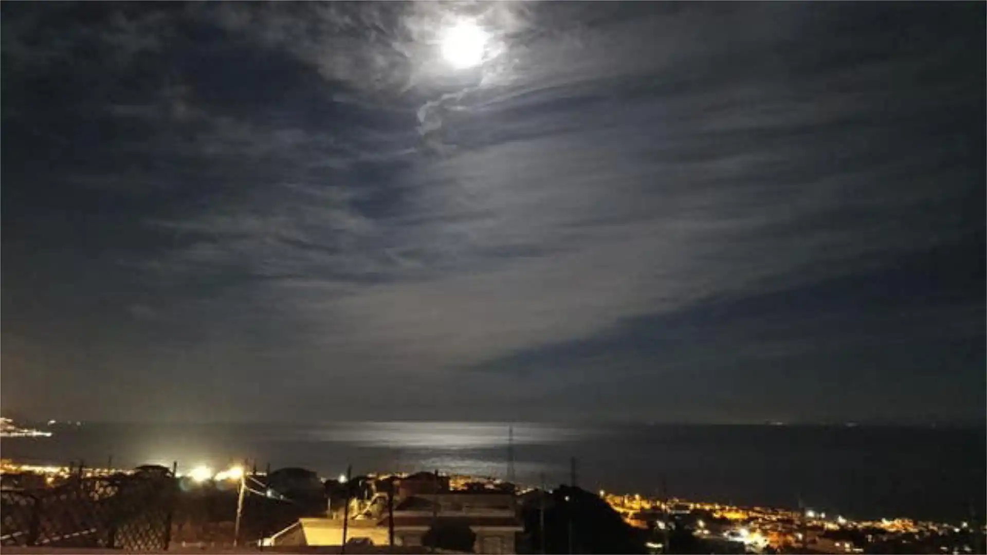 Vista exterior de Casa o xalet en venda en Candelaria amb Terrassa