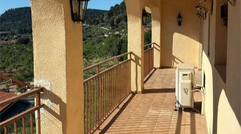 Foto 4 de Casa adosada en venda a Calle Empedrada, 2, La Fresneda, Teruel