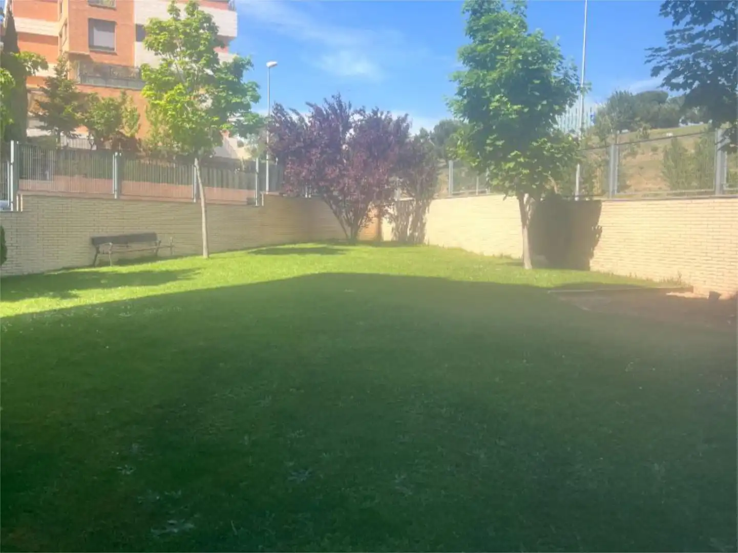 Garten von Wohnung zur Miete in  Madrid Capital mit Klimaanlage, Heizung und Privatgarten