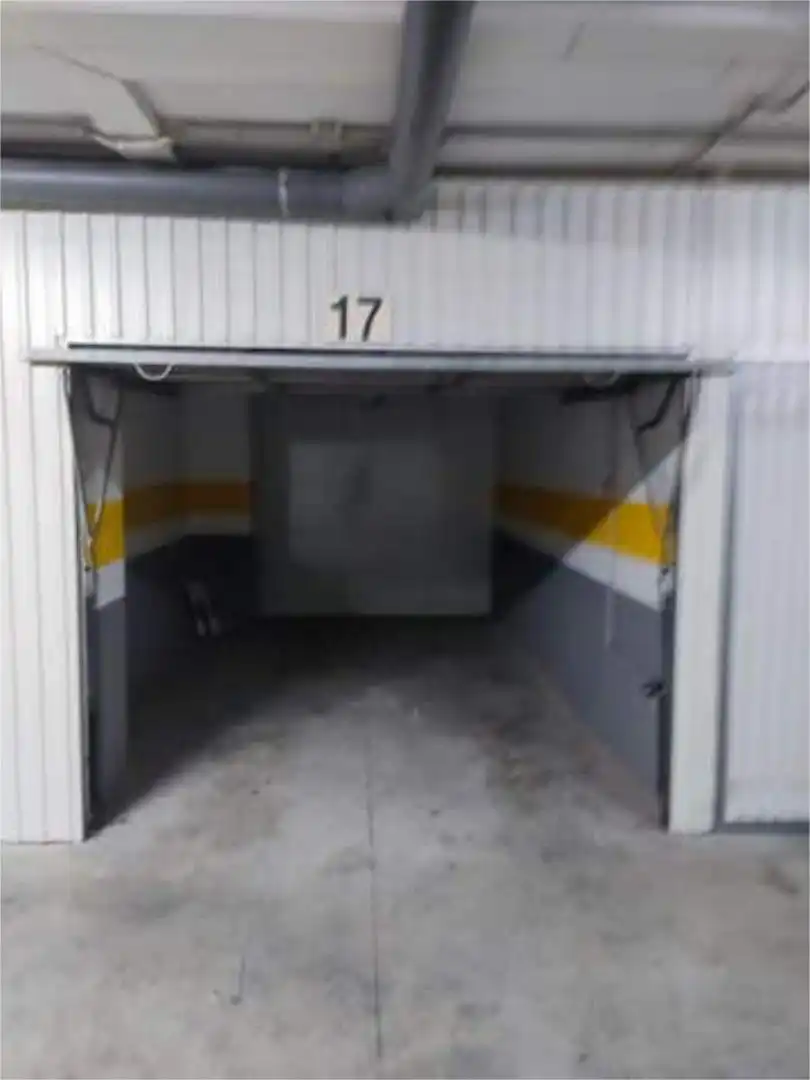 Parkplatz von Garage zur Miete in Puerto Real