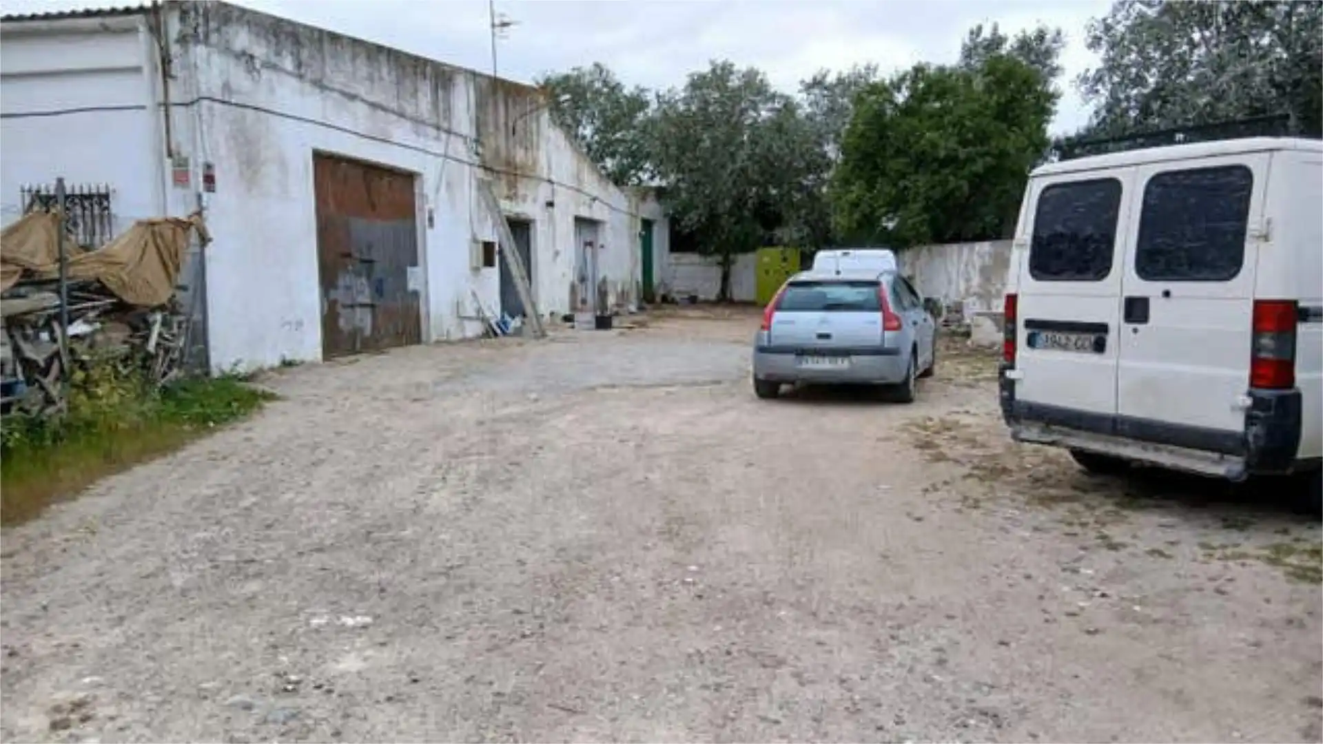 Vista exterior de Nave industrial de alquiler en Sanlúcar de Barrameda