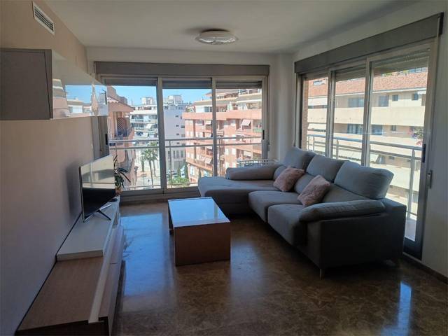 Piso en Alquiler en Carrer de la Savina, 11 en Parc Central