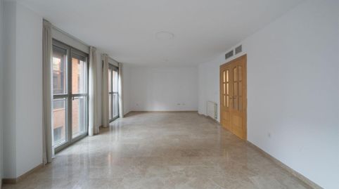 Foto 3 de Piso en venta en Plaza Julián Romea, 3, Santa Catalina - San Bartolomé, Murcia Capital