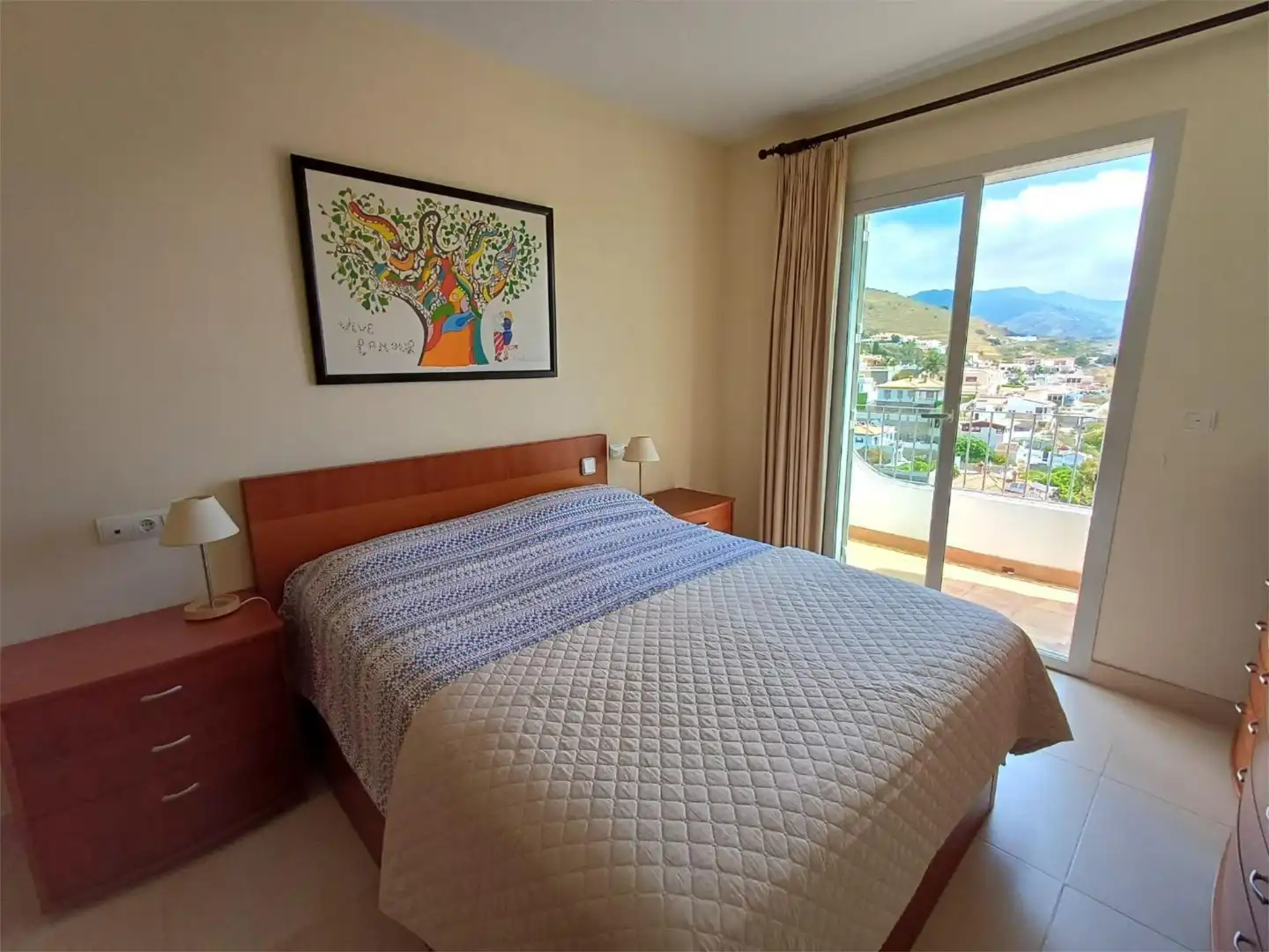 Einfamilien-Reihenhaus zum Verkauf in Camino Los Marinos, 54a, Cotobro Schlafzimmer von Einfamilien-Reihenhaus zum Verkauf in Almuñécar mit Klimaanlage, Terrasse und Schwimmbad