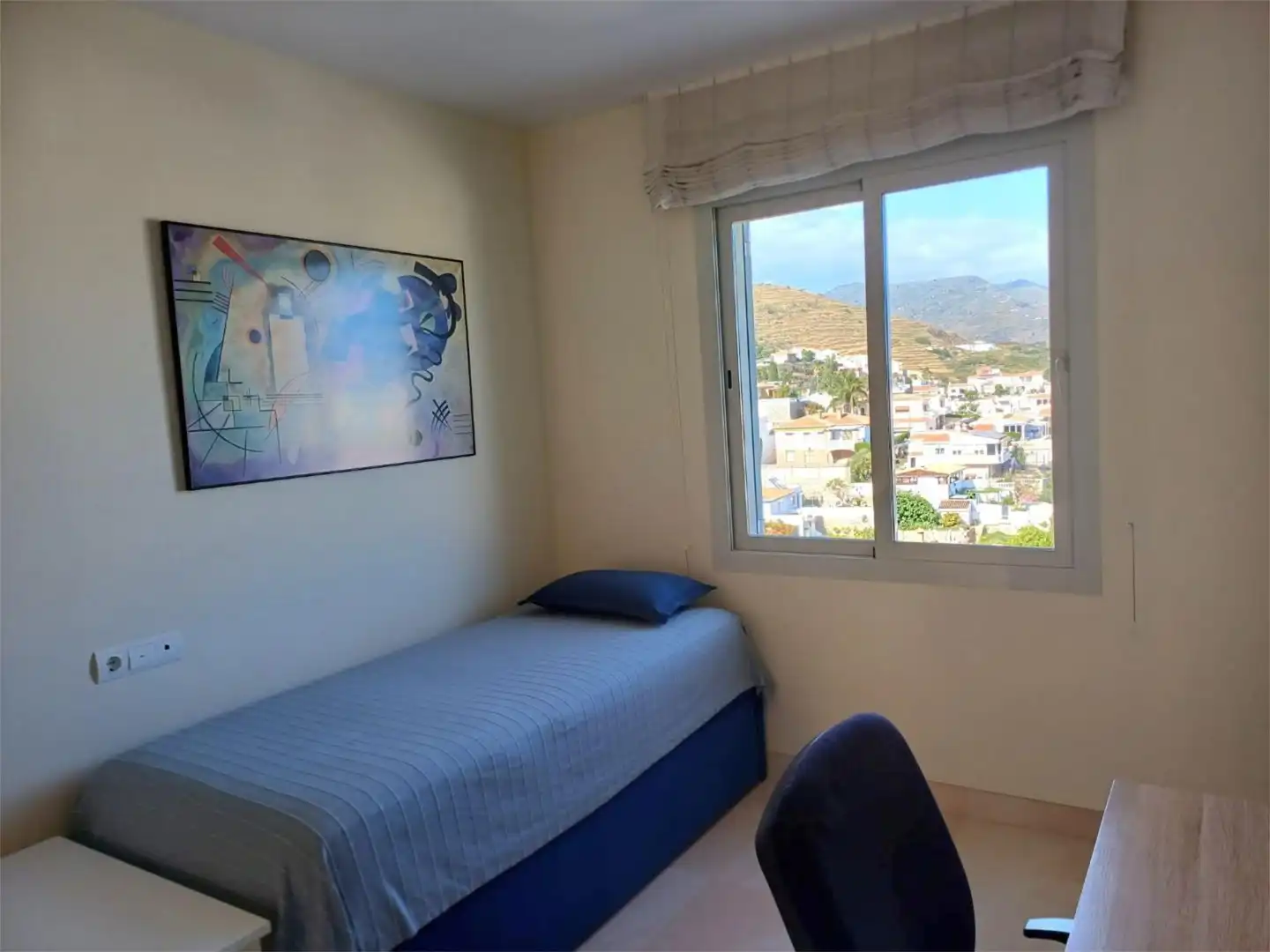 Einfamilien-Reihenhaus zum Verkauf in Camino Los Marinos, 54a, Cotobro Schlafzimmer von Einfamilien-Reihenhaus zum Verkauf in Almuñécar mit Klimaanlage, Terrasse und Schwimmbad