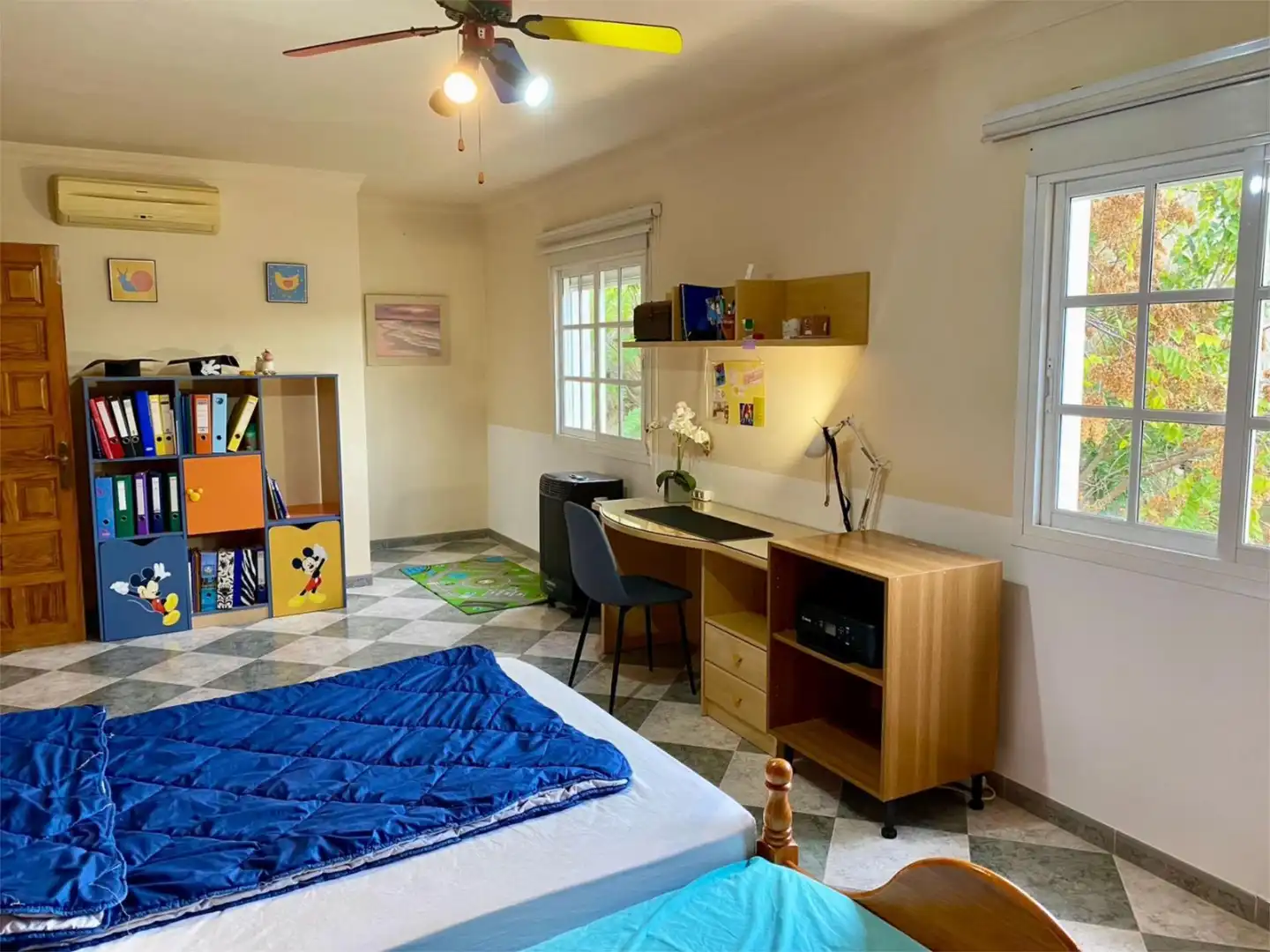 Bedroom of Houses for sale in Cuevas Bajas  with Air Conditioner and Balcony