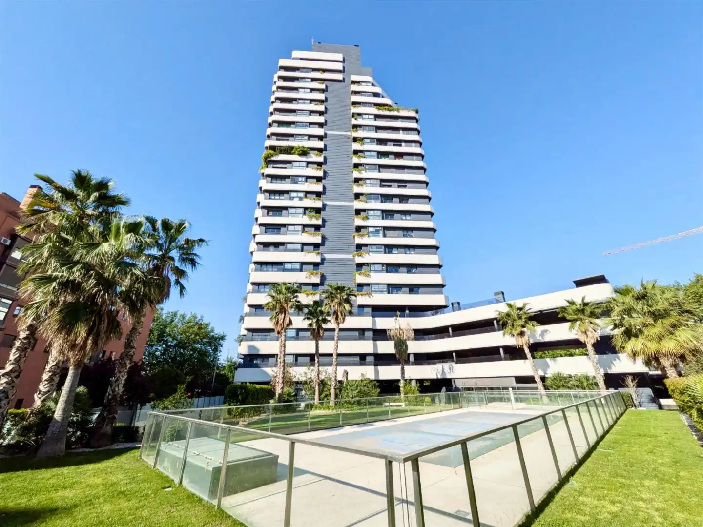 Vista exterior de Piso en venta en  Madrid Capital con Aire acondicionado, Terraza y Piscina