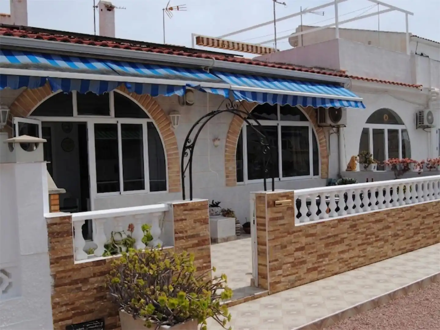 Terrace of Detached homes for sale in Torrevieja  with Air Conditioner and Terrace