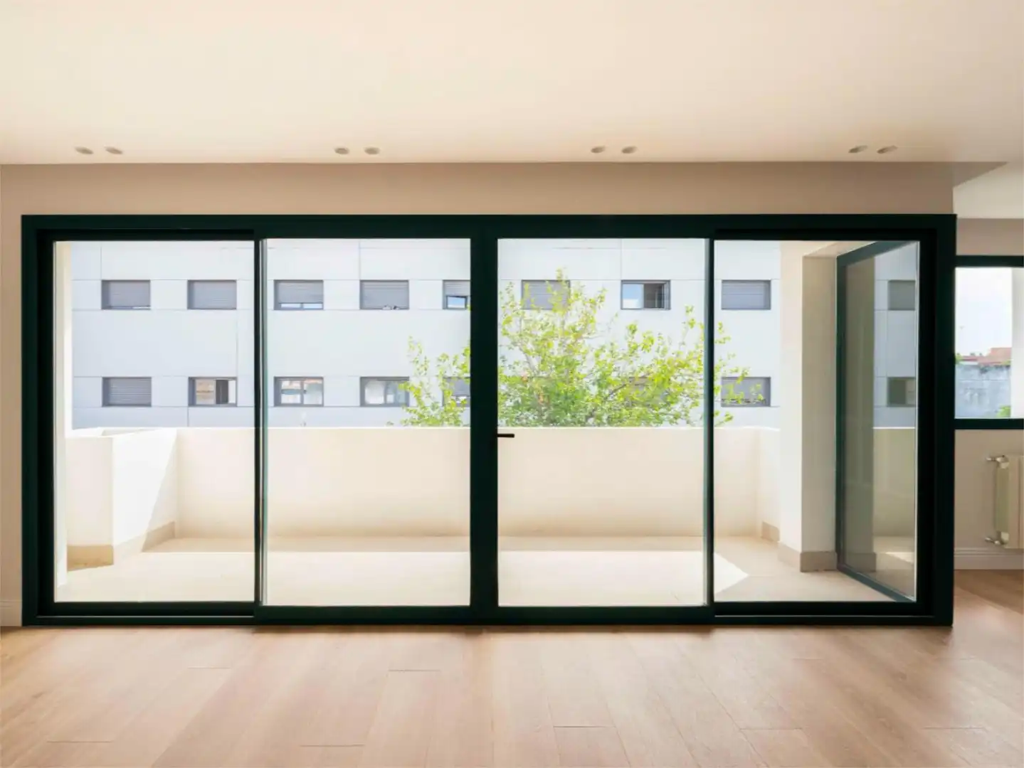 Terrace of Flat for sale in Sevilla  with Air Conditioner, Heating and Private garden