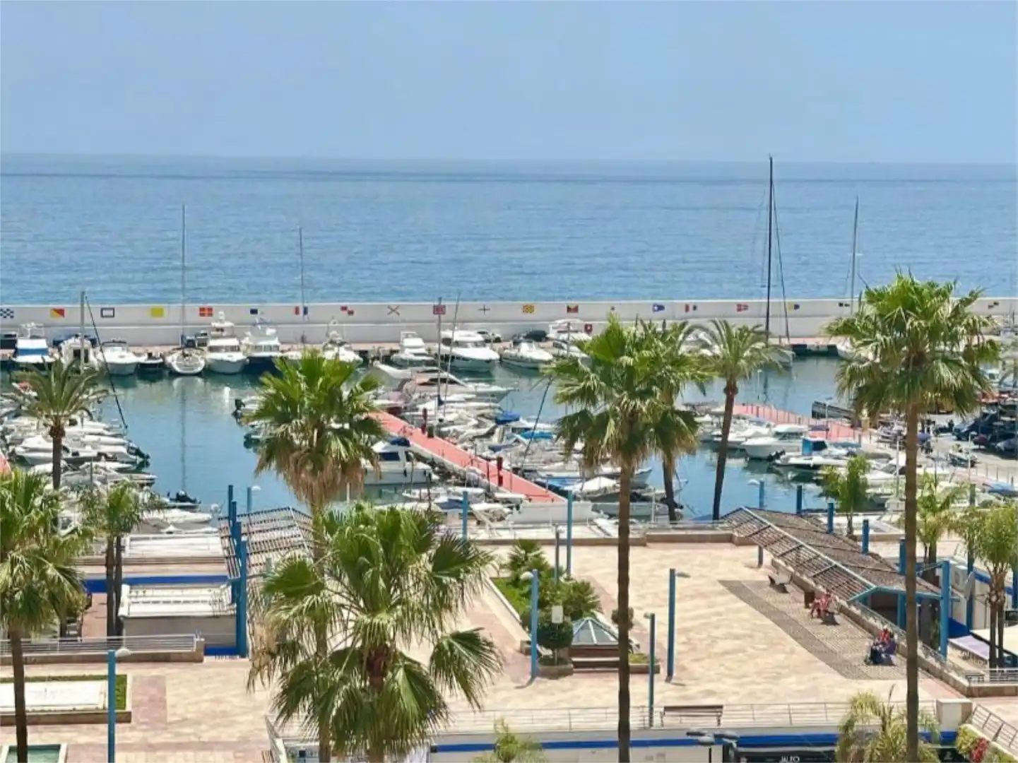 Vista exterior de Pis de lloguer en Marbella amb Aire condicionat, Calefacció i Terrassa