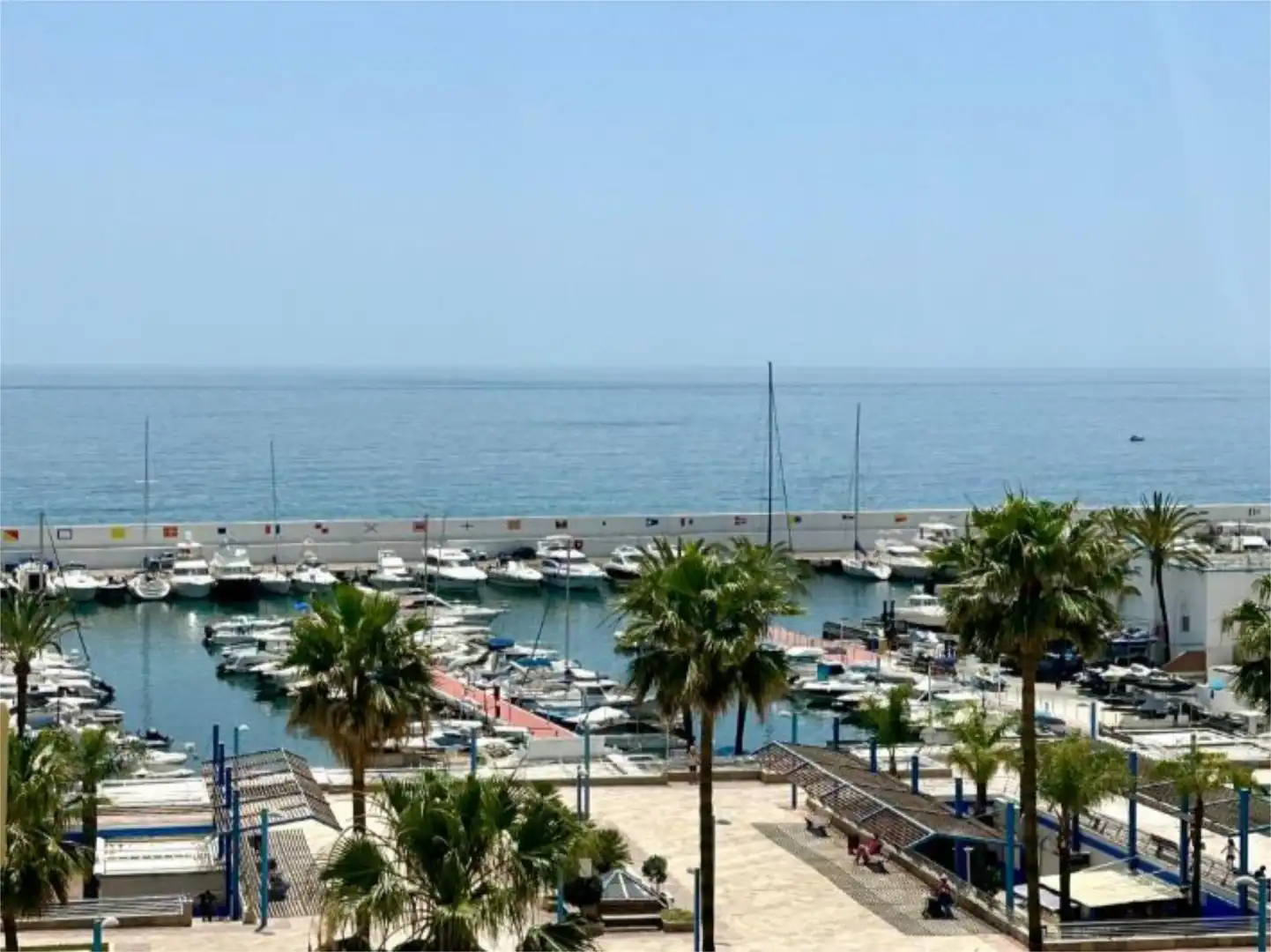 Vista exterior de Pis de lloguer en Marbella amb Aire condicionat, Calefacció i Terrassa