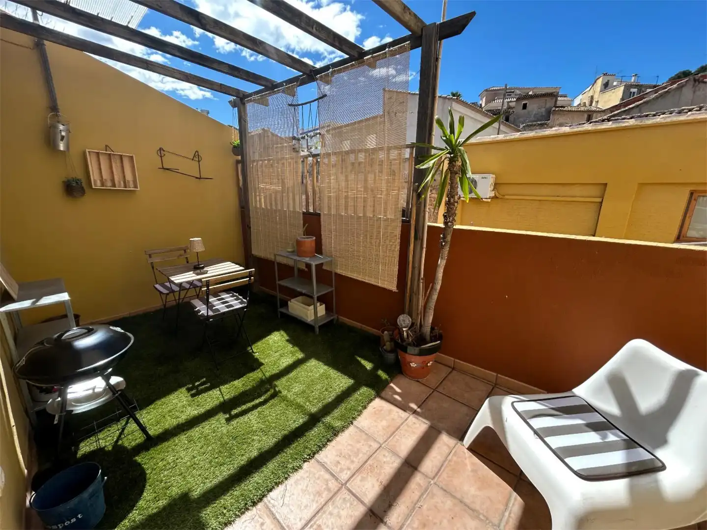 Dúplex de alquiler en Calle de Juan Izquierdo, 30, Casco Antiguo Terraza de Dúplex de alquiler en Llíria con Aire acondicionado, Calefacción y Terraza