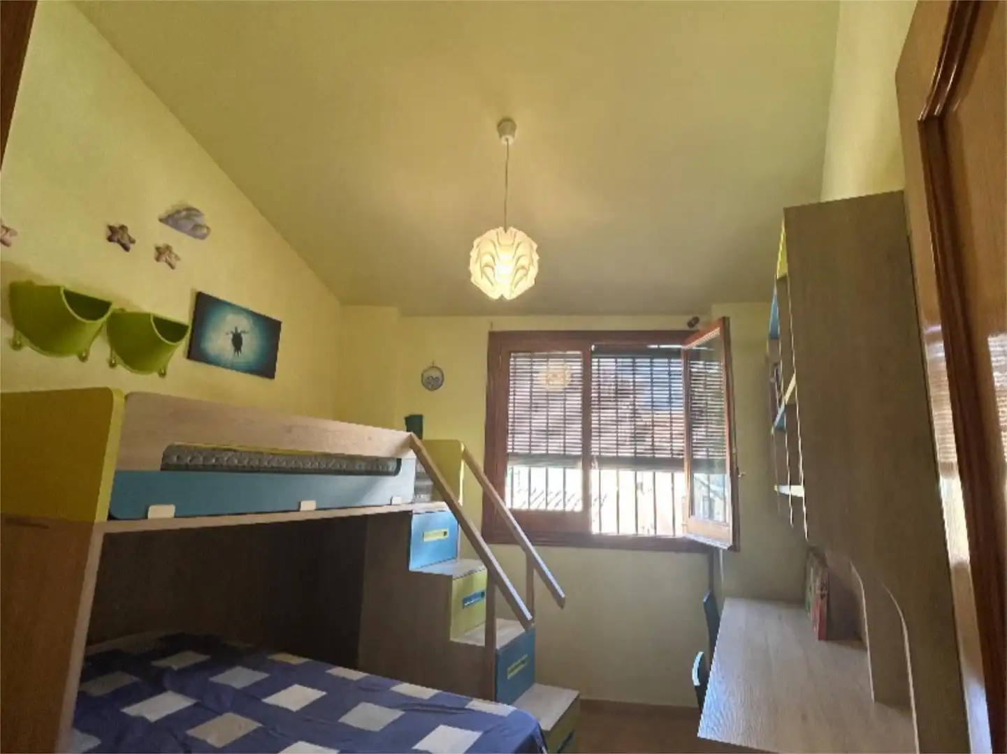 Dúplex de alquiler en Calle de Juan Izquierdo, 30, Casco Antiguo Habitación de Dúplex de alquiler en Llíria con Aire acondicionado, Calefacción y Terraza