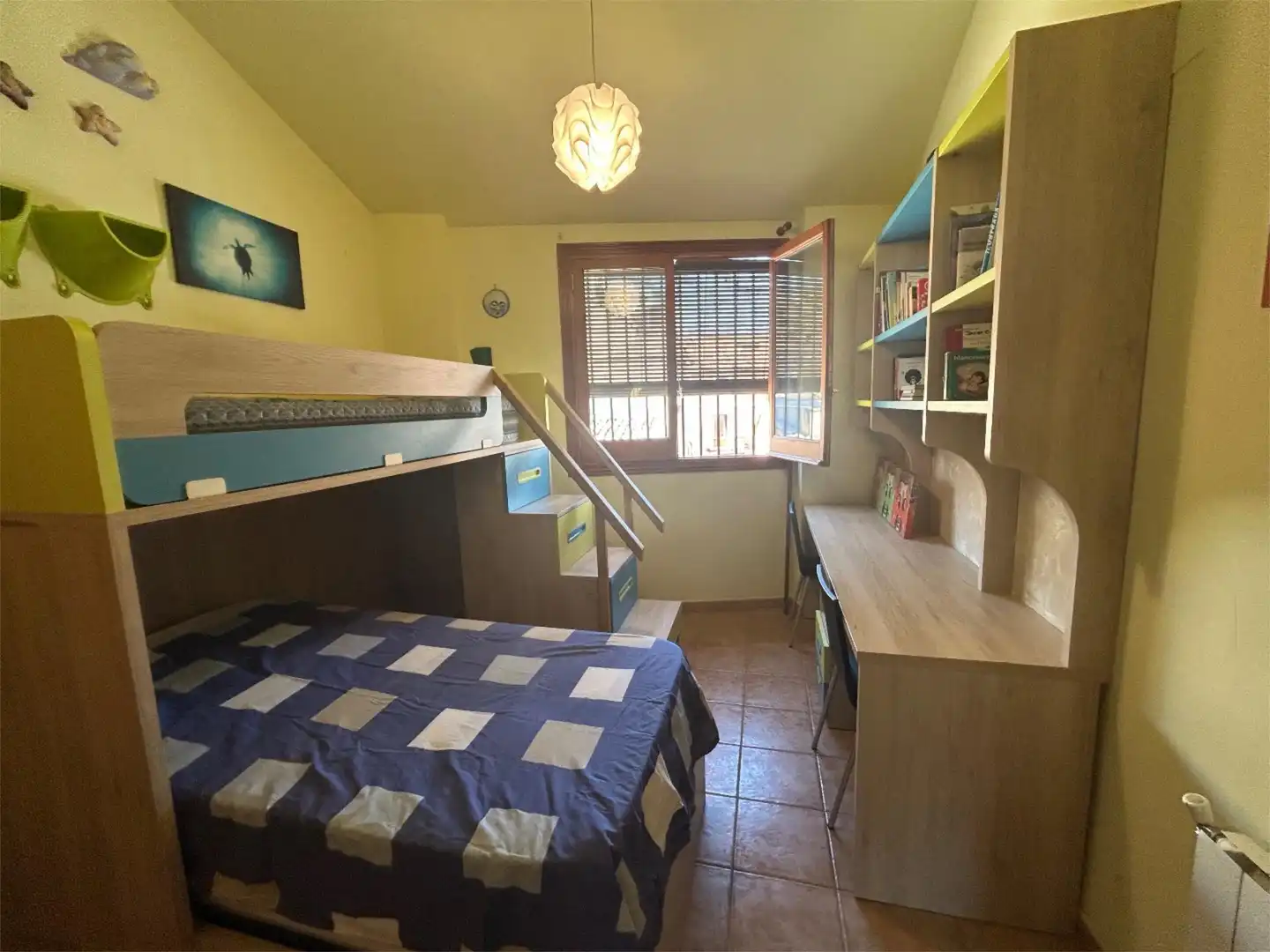 Dúplex de alquiler en Calle de Juan Izquierdo, 30, Casco Antiguo Habitación de Dúplex de alquiler en Llíria con Aire acondicionado, Calefacción y Terraza