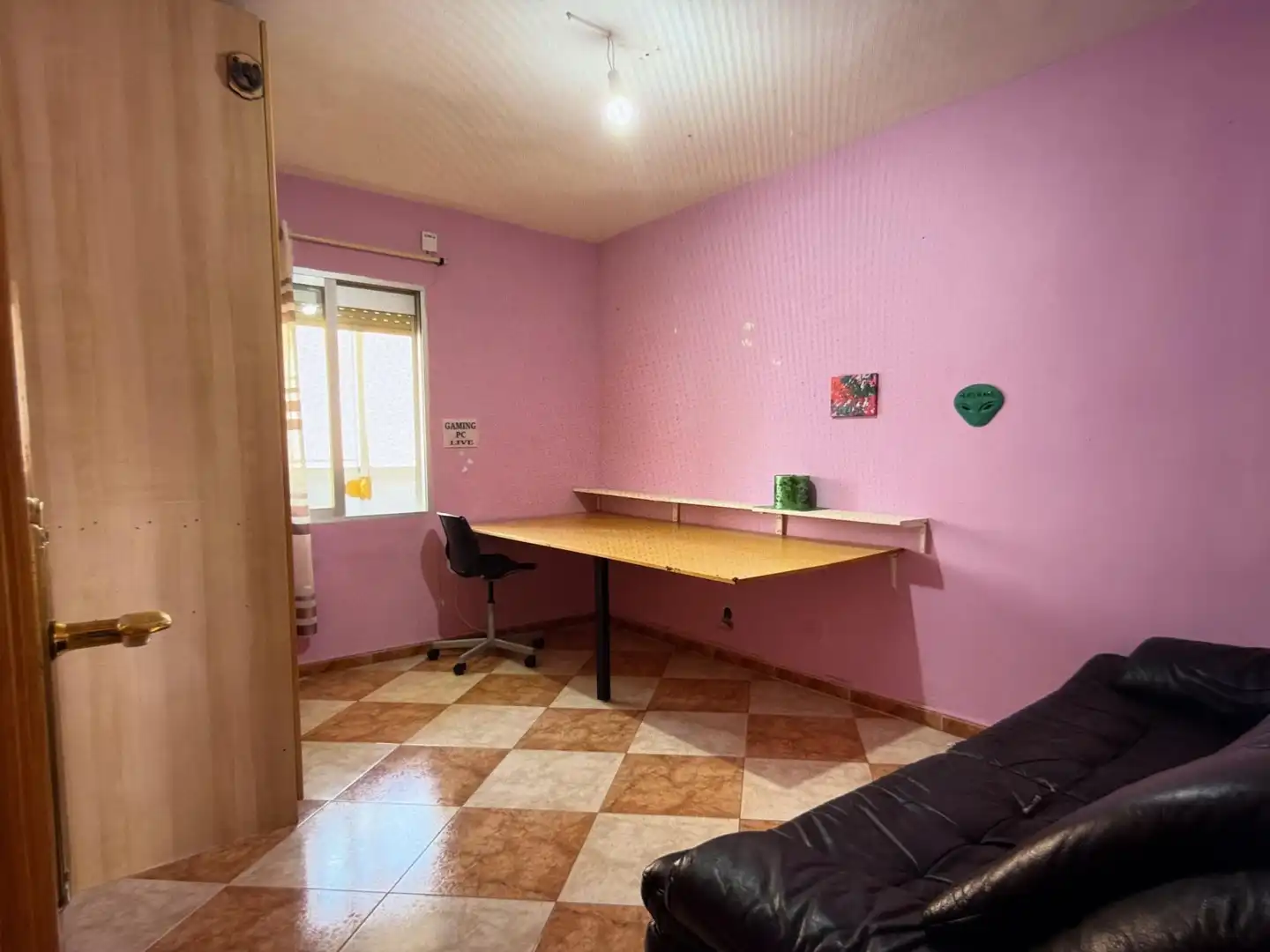 Piso en venta en Calle de Santa Teresa, 2, Nuevo Aranjuez - Ciudad de las Artes Habitación de Piso en venta en Aranjuez con Terraza y Balcón