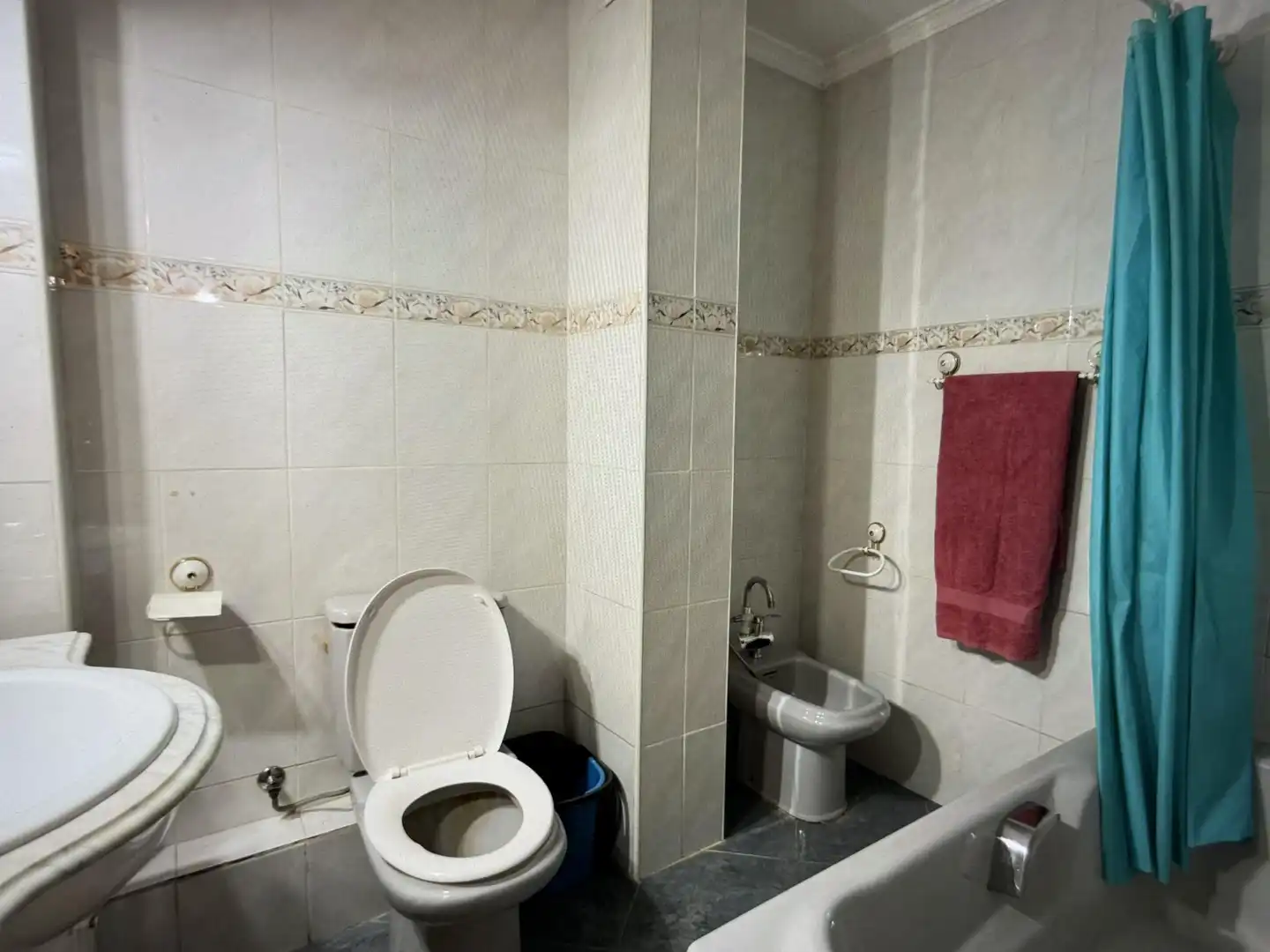 Piso en venta en Calle de Santa Teresa, 2, Nuevo Aranjuez - Ciudad de las Artes Baño de Piso en venta en Aranjuez con Terraza y Balcón