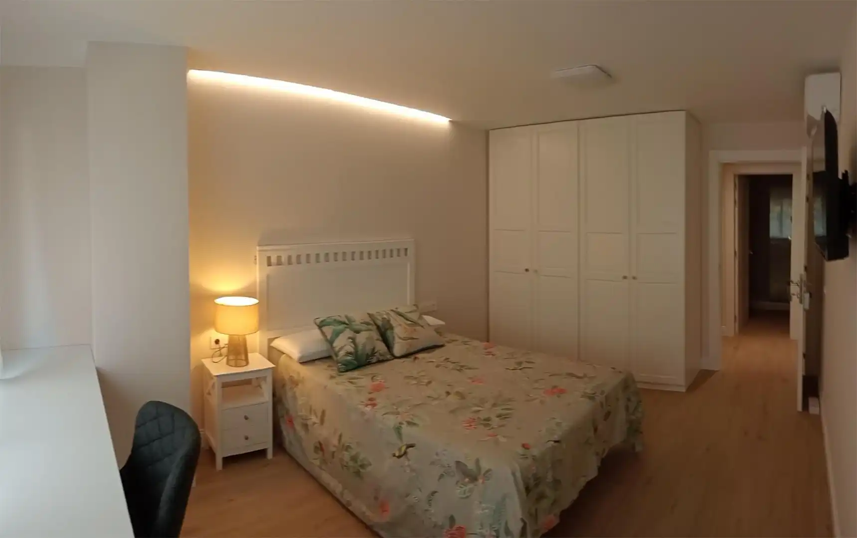 Room in Calle de Pedro Joaquín Soler, 6, Alfonso Room in Calle de Pedro Joaquín Soler, 6, Alfonso