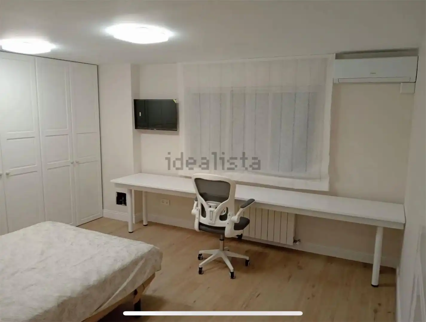 Room in Calle de Pedro Joaquín Soler, 6, Alfonso Room in Calle de Pedro Joaquín Soler, 6, Alfonso