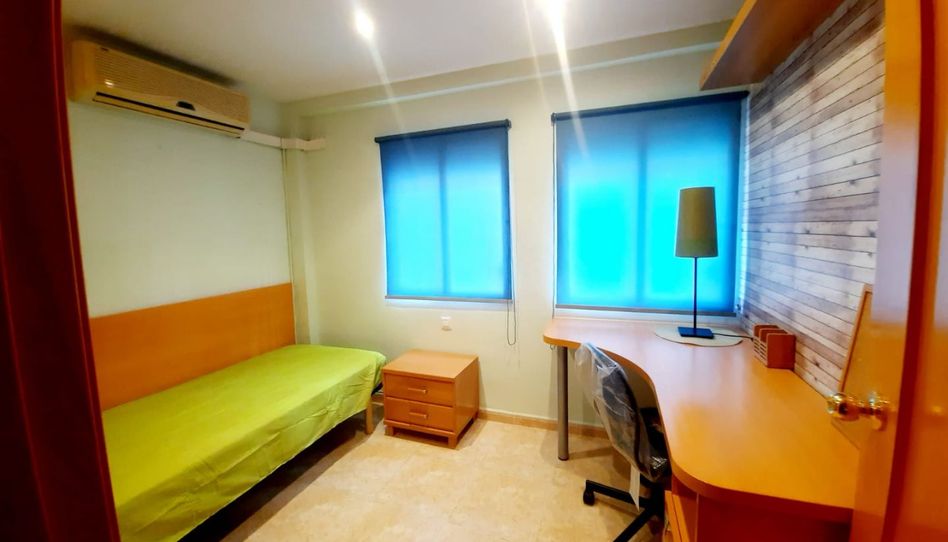 Room in Calle Comunidad Valenciana, 13, Villegas, Sevilla Capital - image 1 Photo 1 of Room in Calle Comunidad Valenciana, 13, Villegas, Sevilla Capital