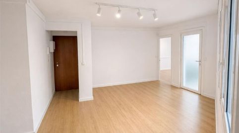 Foto 3 de Piso en venta en Carrer de L'autonomia, 11, La Salut, Badalona