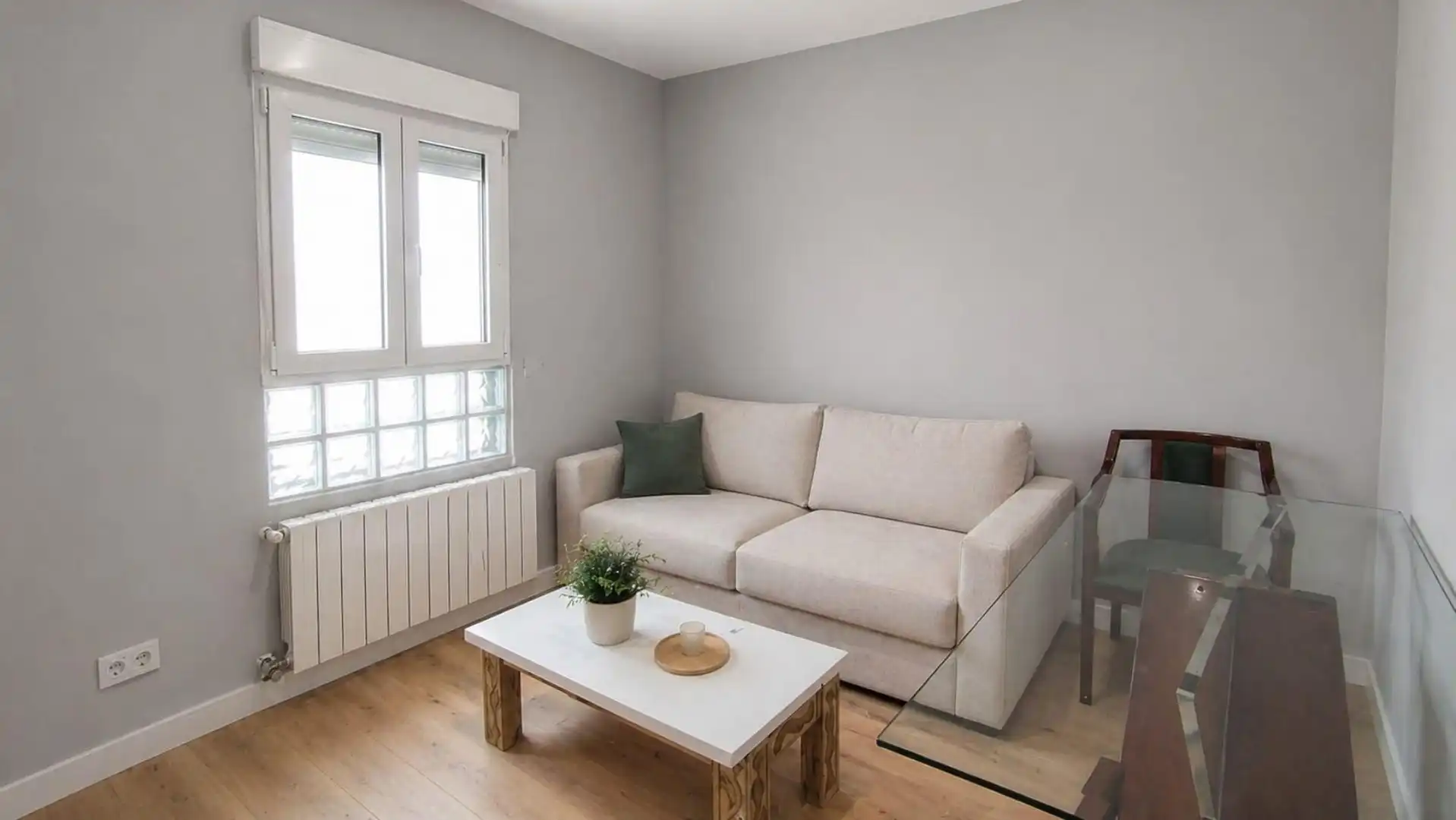 Piso en venta en Calle San Dictino, 9, Astorga Sala de estar de Piso en venta en Astorga con Amueblado
