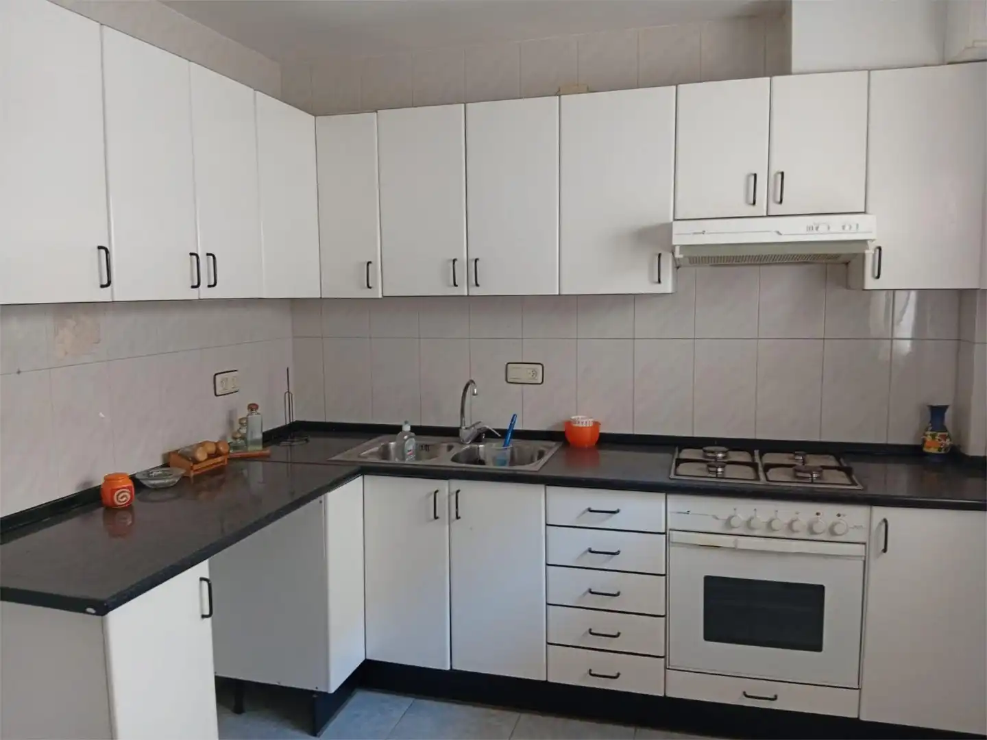 Küche von Wohnung zum Verkauf in Cañete mit Heizung und Möbliert