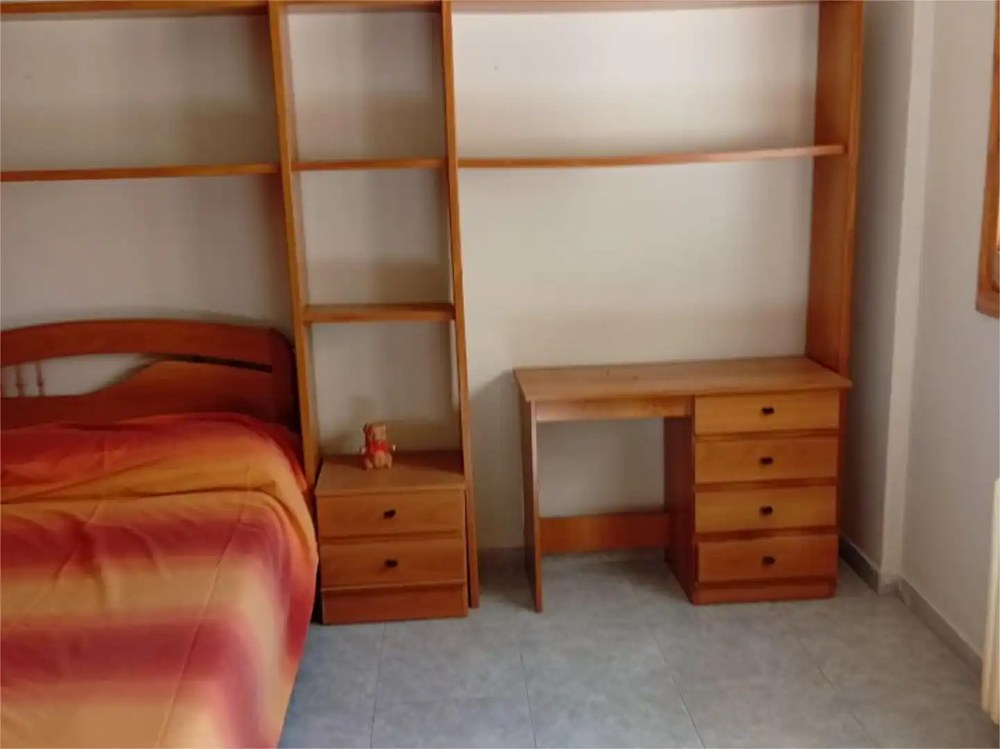 Schlafzimmer von Wohnung zum Verkauf in Cañete mit Heizung und Möbliert