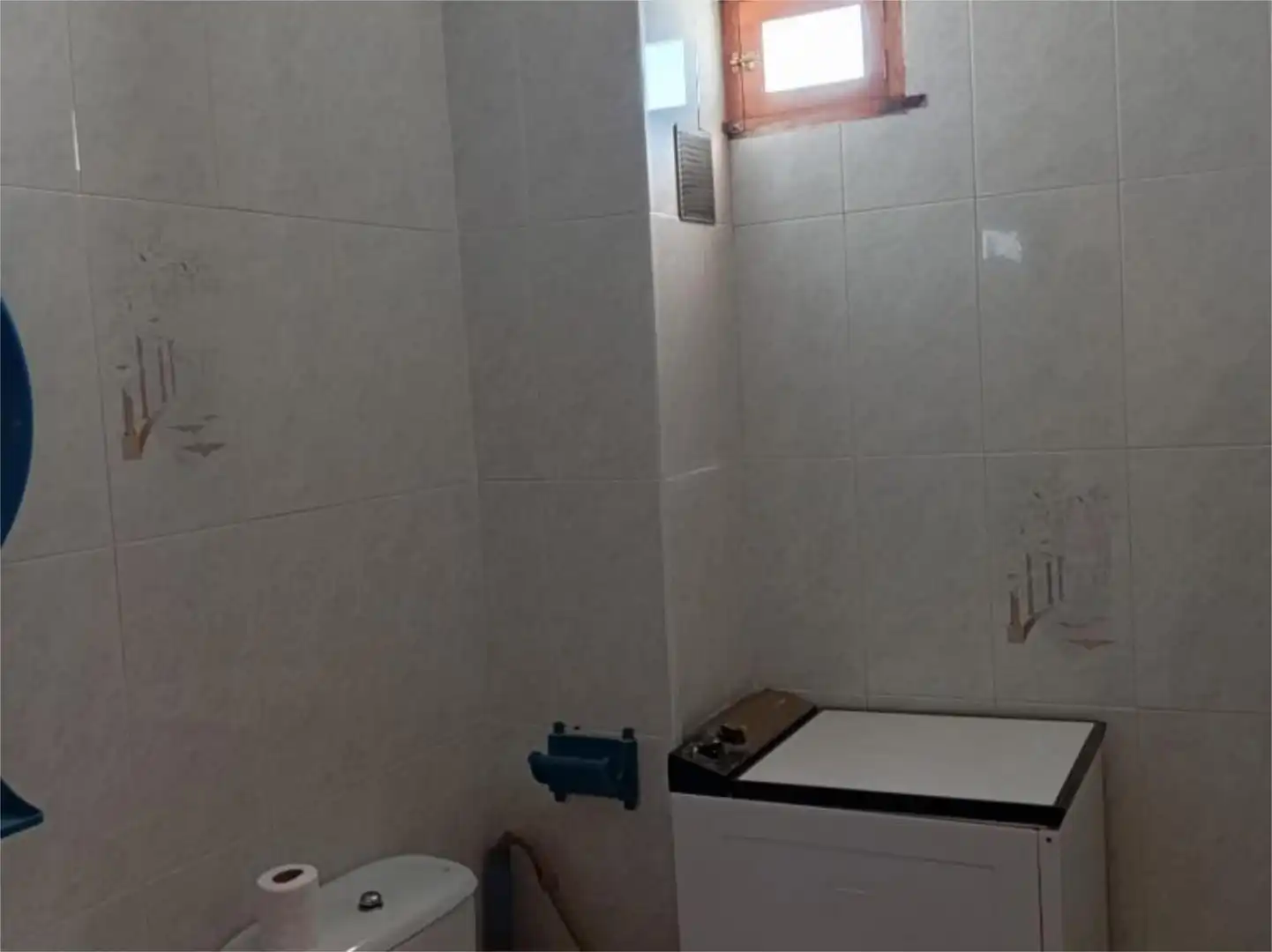 Badezimmer von Wohnung zum Verkauf in Cañete mit Heizung und Möbliert