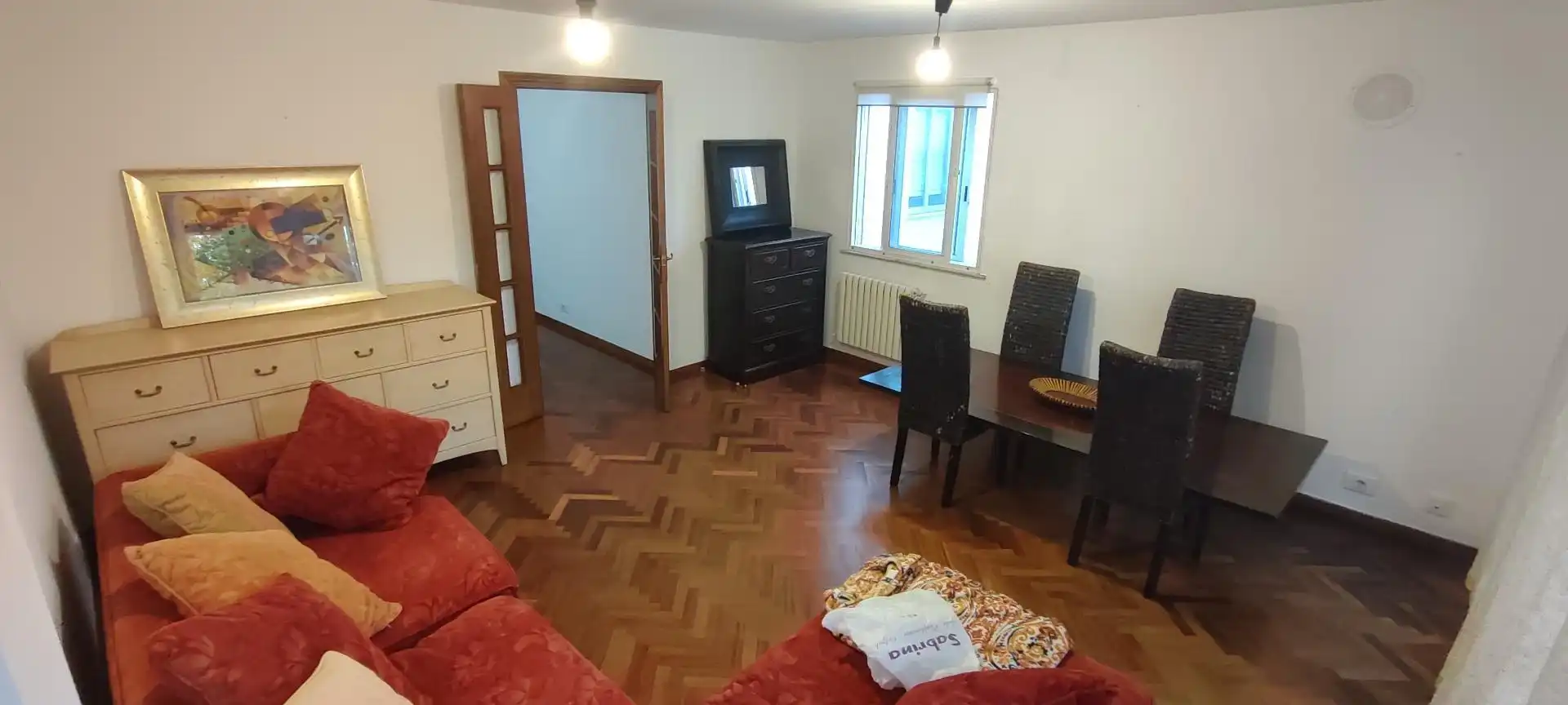 Wohnung zur Miete in Rúa Hábitat, 8, Perillo Wohnzimmer von Wohnung zur Miete in Oleiros mit Terrasse und Abstellraum