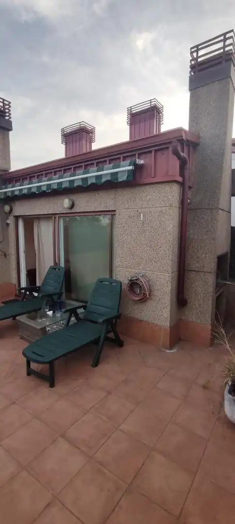 Wohnung zur Miete in Rúa Hábitat, 8, Perillo Terrasse von Wohnung zur Miete in Oleiros mit Terrasse und Abstellraum