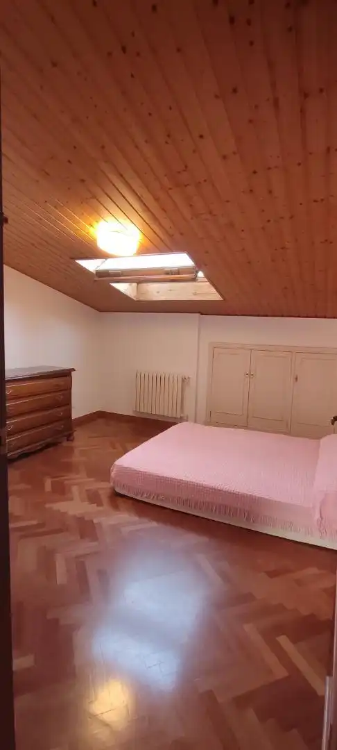 Wohnung zur Miete in Rúa Hábitat, 8, Perillo Schlafzimmer von Wohnung zur Miete in Oleiros mit Terrasse und Abstellraum