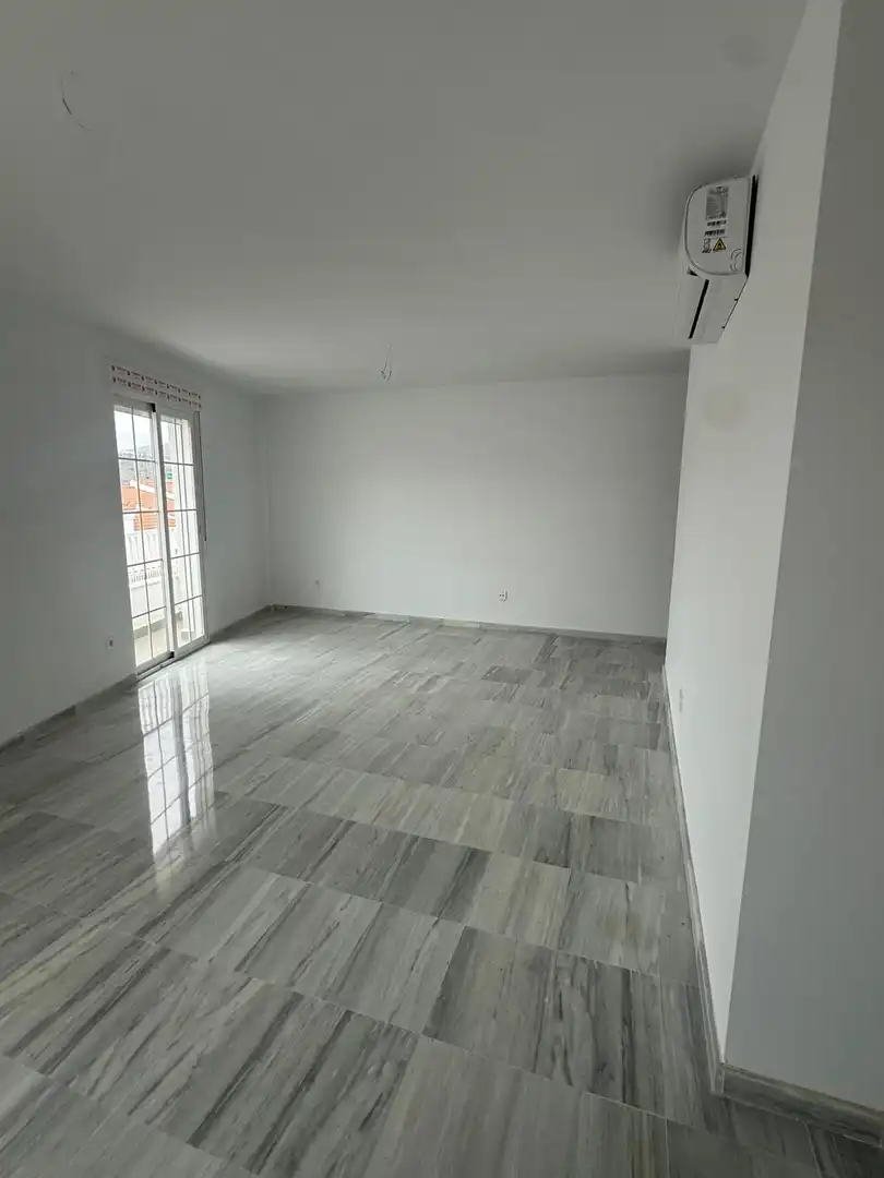 Apartamento en venta en Calle el Castillo, 6, Castillo de Baños - La Guapa Sala de estar de Apartamento en venta en Polopos con Aire acondicionado y Balcón