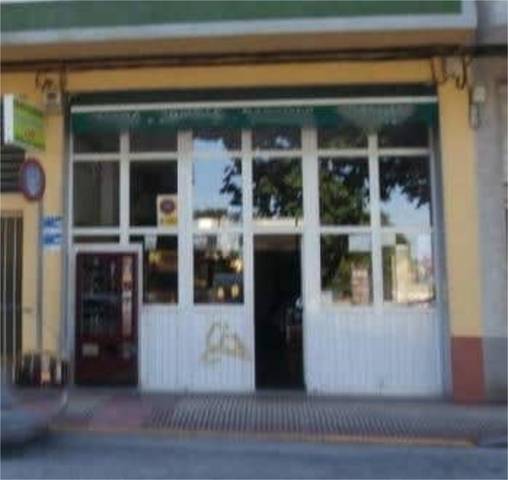 Local comercial en Alquiler en A Piriganlla - Albeiros - Garabolos