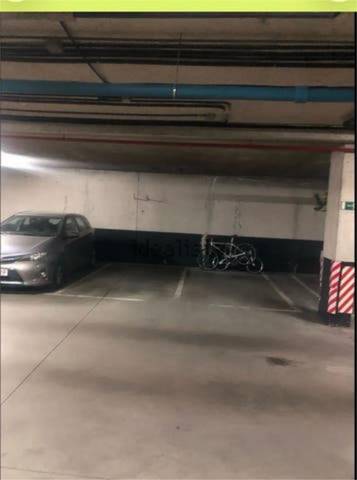 Garaje en Alquiler en Valdebernardo - Valderribas