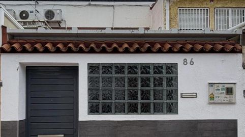 Foto 2 de Casa adosada en venta en Calle de Santa Rafaela María del Sagrado Corazón, 86, Entrevías, Madrid Capital