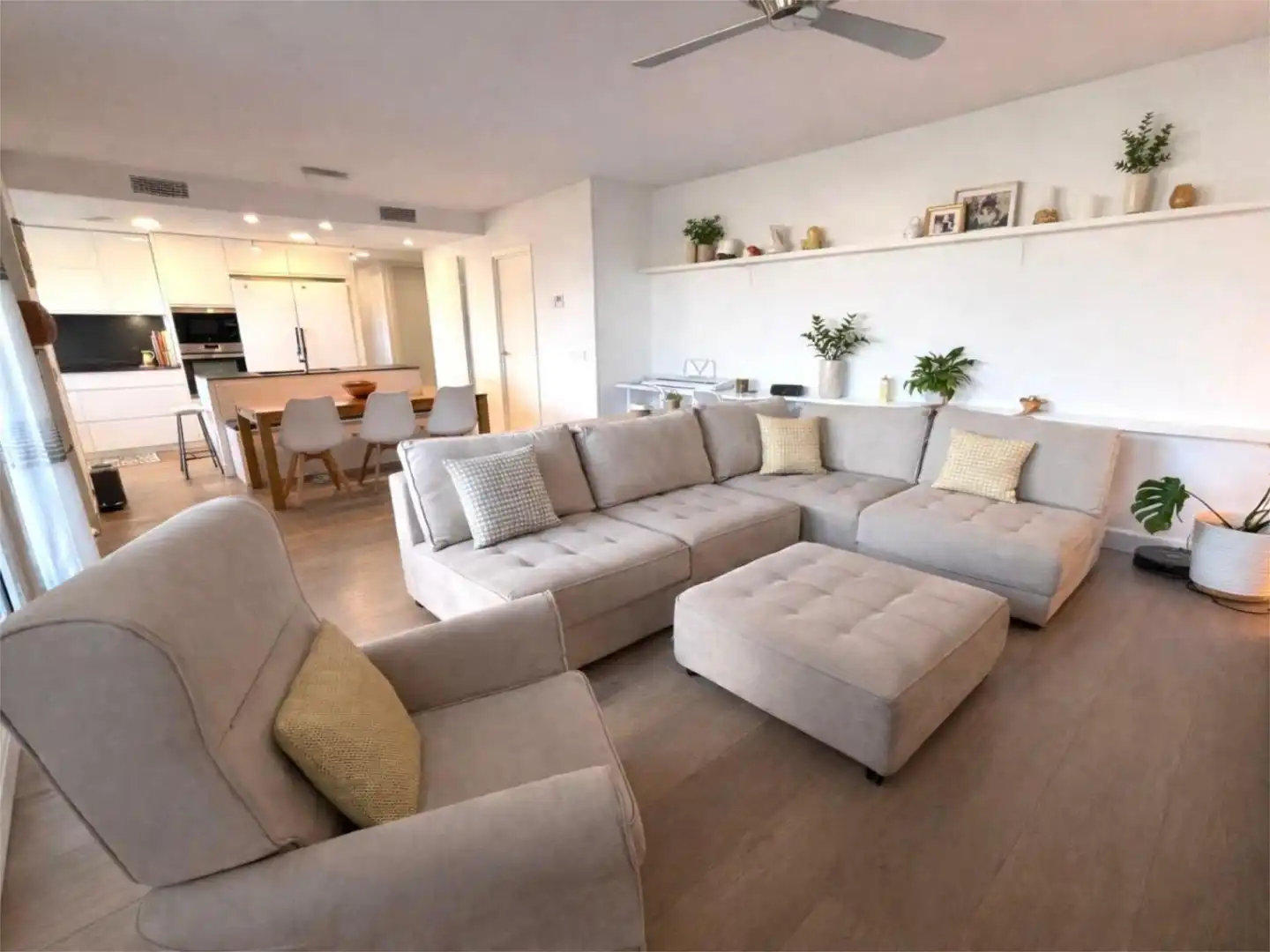 Sala de estar de Piso en venta en Paracuellos de Jarama con Aire acondicionado, Calefacción y Jardín privado
