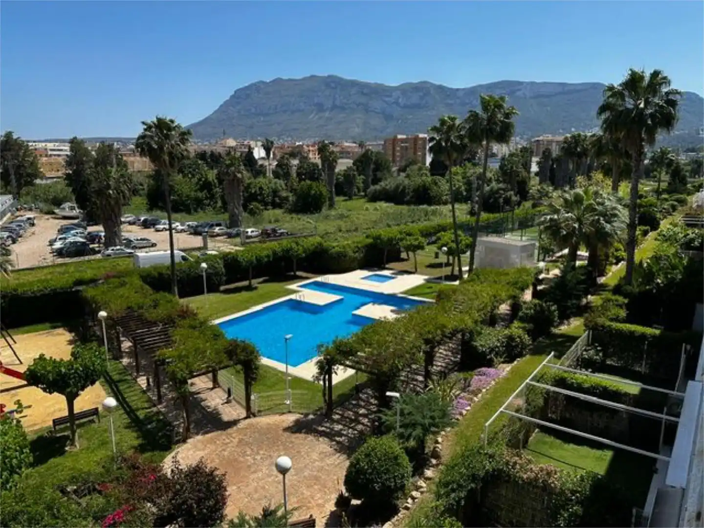 Jardín de Piso en venta en Dénia con Aire acondicionado, Terraza y Piscina