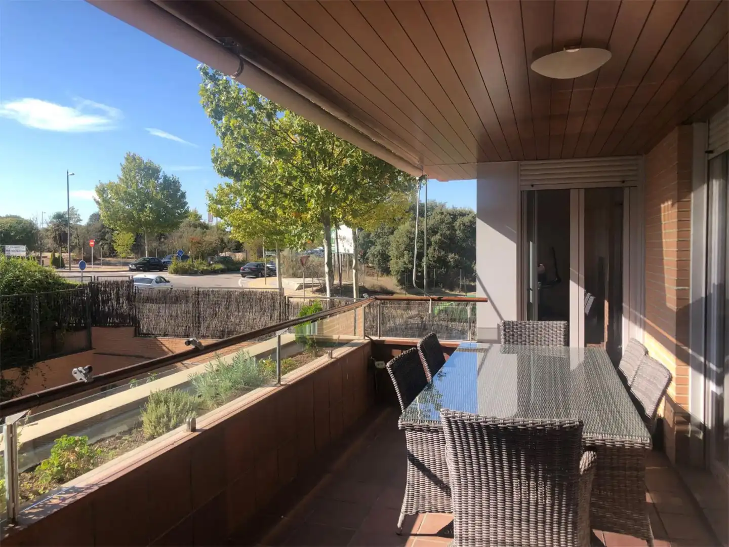 Wohnung zum Verkauf in Calle de la Comunidad Canaria, 4c, Valdepastores - Las Encinas Terrasse von Wohnung zum Verkauf in Boadilla del Monte mit Klimaanlage, Terrasse und Schwimmbad
