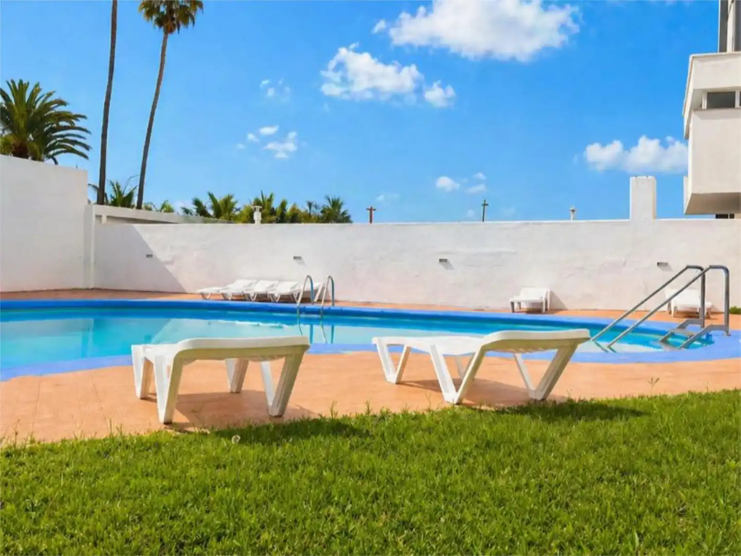 Flat for rent in Avenida de Cristobal Colón, 26, Zona Botánico Swimming pool of Flat for rent in Puerto de la Cruz with Terrace and Swimming Pool