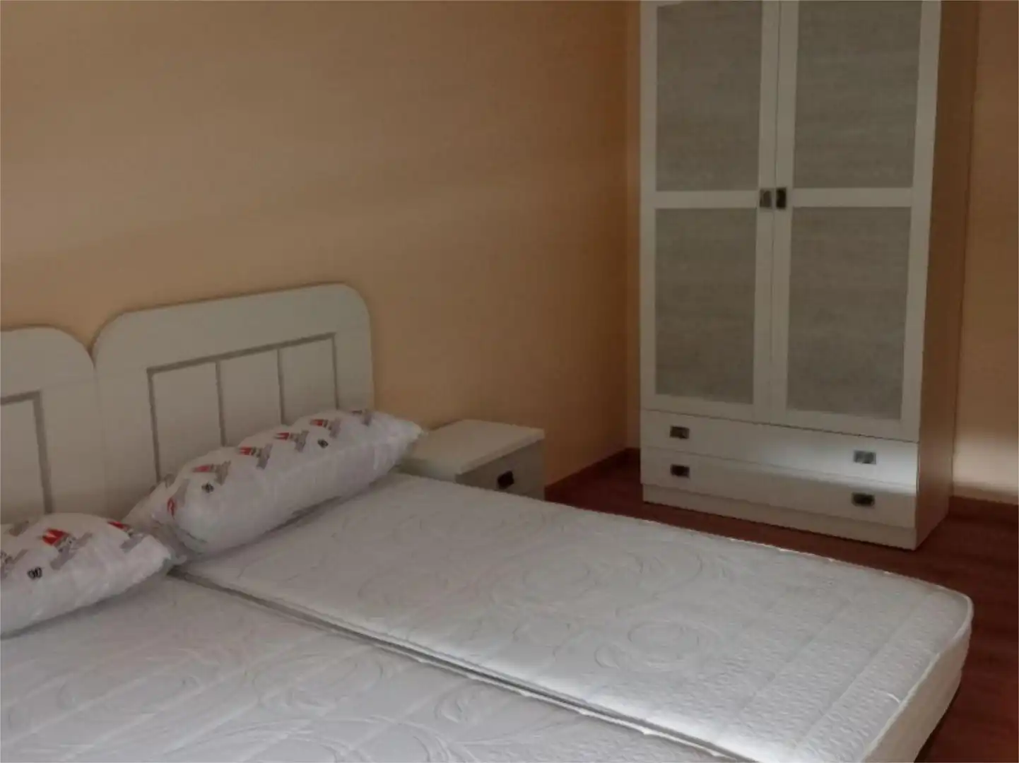 Schlafzimmer von Wohnung zur Miete in Vegadeo mit Heizung, Parkett und Terrasse