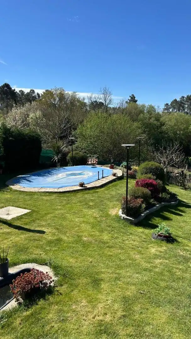 Piscina de Casa o xalet en venda en San Cibrao das Viñas amb Terrassa, Piscina i Balcó