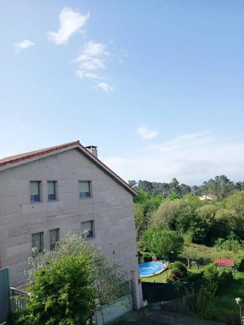 Vista exterior de Casa o chalet en venta en San Cibrao das Viñas con Calefacción, Jardín privado y Terraza