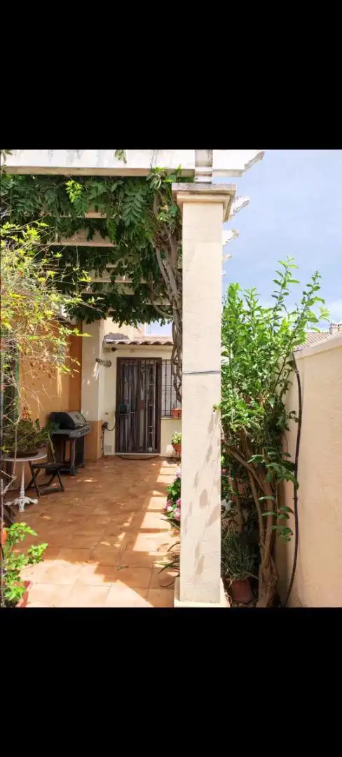 Jardí de Casa o xalet en venda en  Córdoba Capital amb Terrassa, Piscina i Balcó