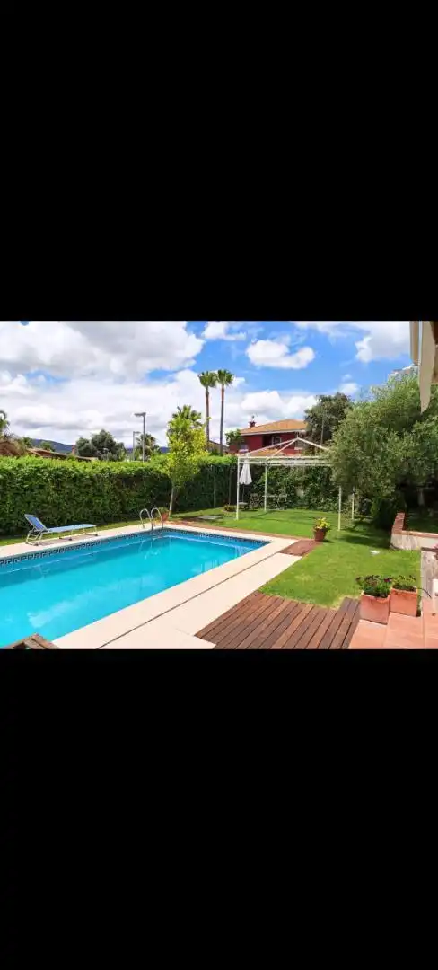 Piscina de Casa o xalet en venda en  Córdoba Capital amb Terrassa, Piscina i Balcó