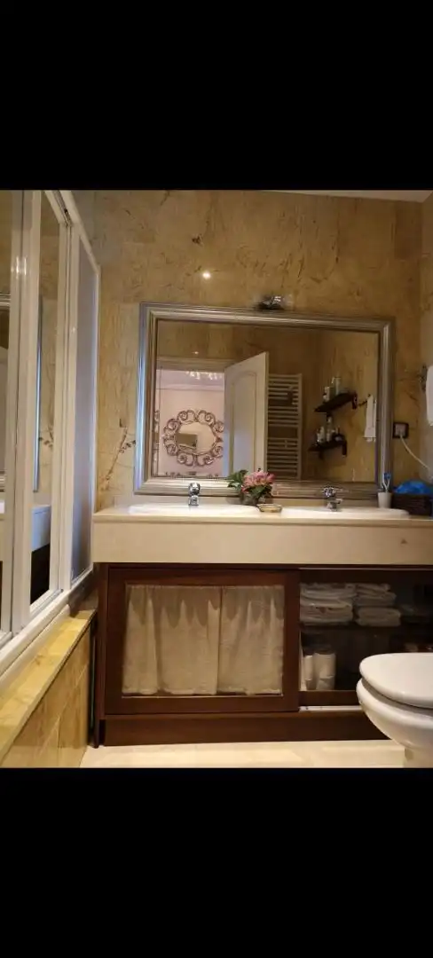 Bany de Casa o xalet en venda en  Córdoba Capital amb Terrassa, Piscina i Balcó